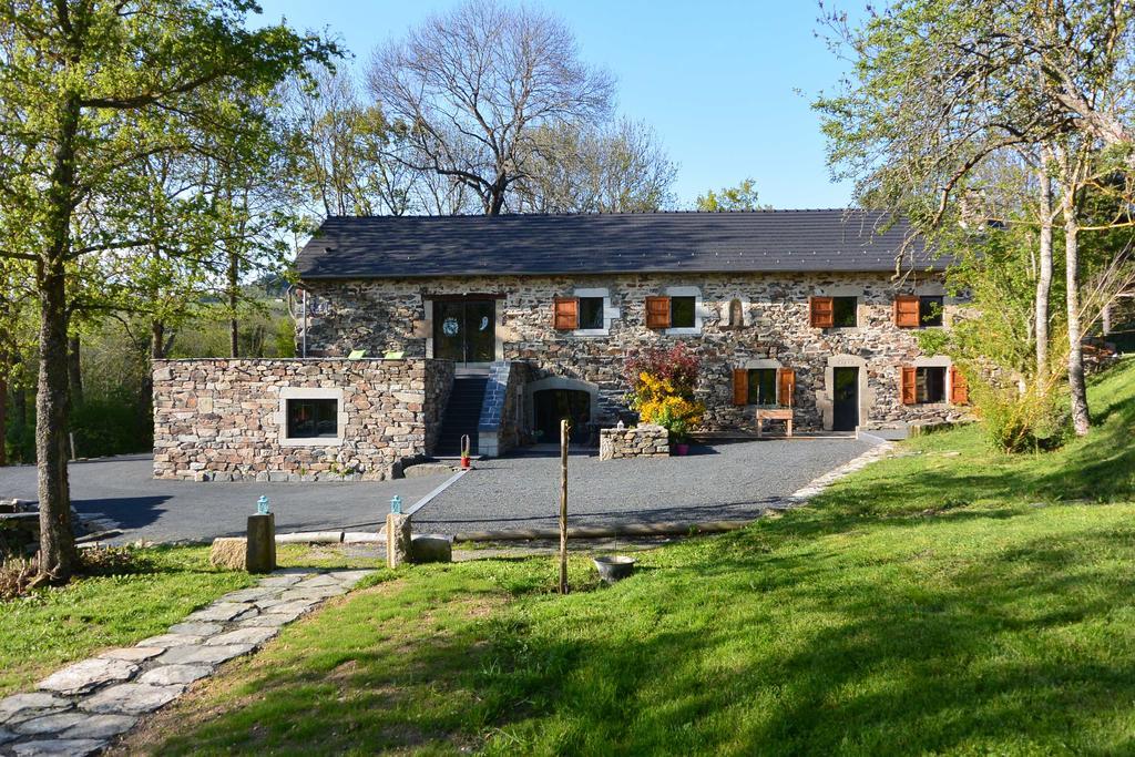 Chambre D'Hotes Aux Pays Des Sucs Saint-Hostien Exterior foto